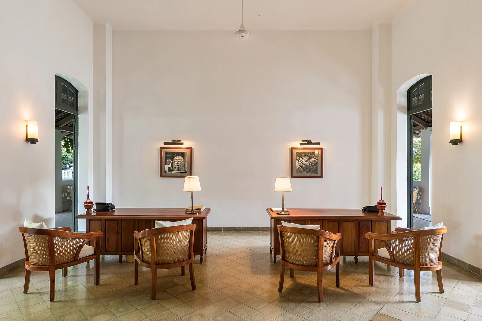 Comptoirs d’accueil d’un hôtel.